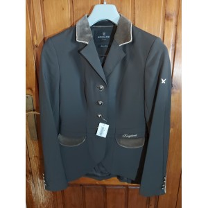 Veste de concours neuve
