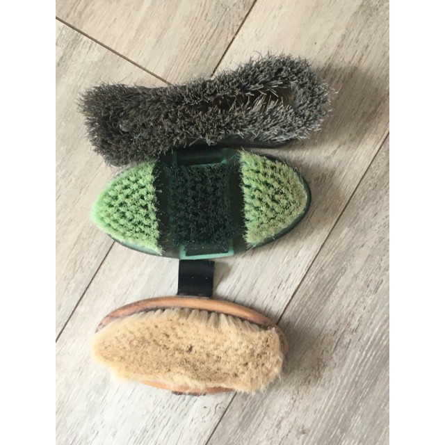 Brosses