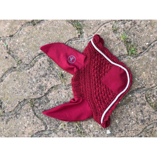 bonnet bordeaux