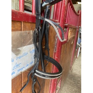 Filet noir à strass cheval