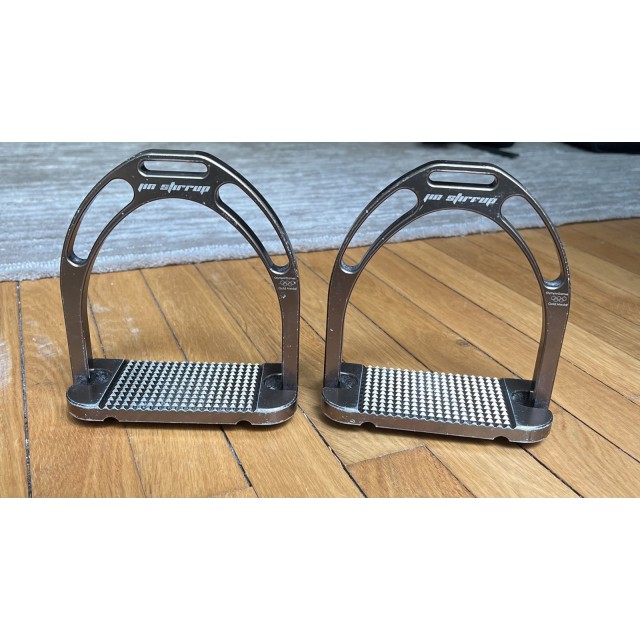 Étriers Jin Stirrup