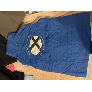 VESTES SANS MANCHES FLAGS&CUP t.40