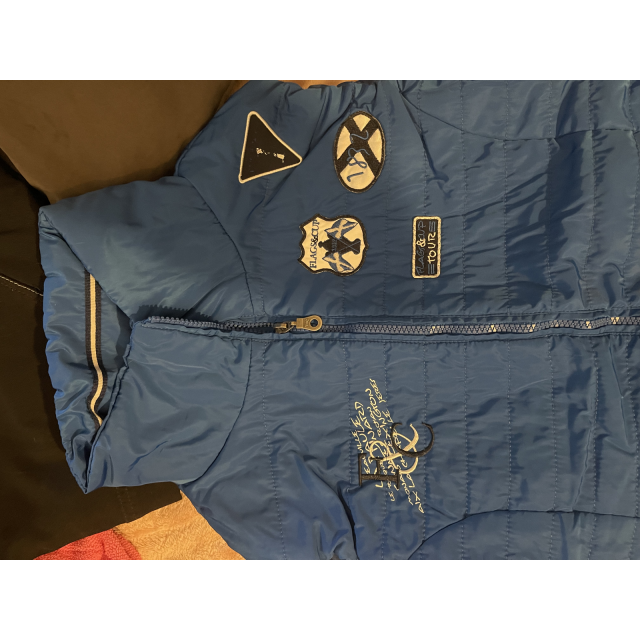 VESTES SANS MANCHES FLAGS&CUP t.40