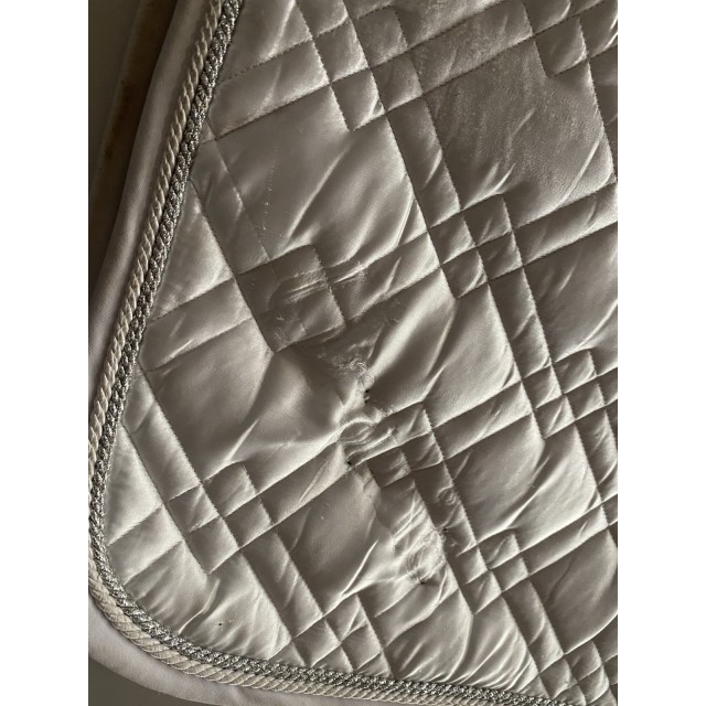 Tapis blanc