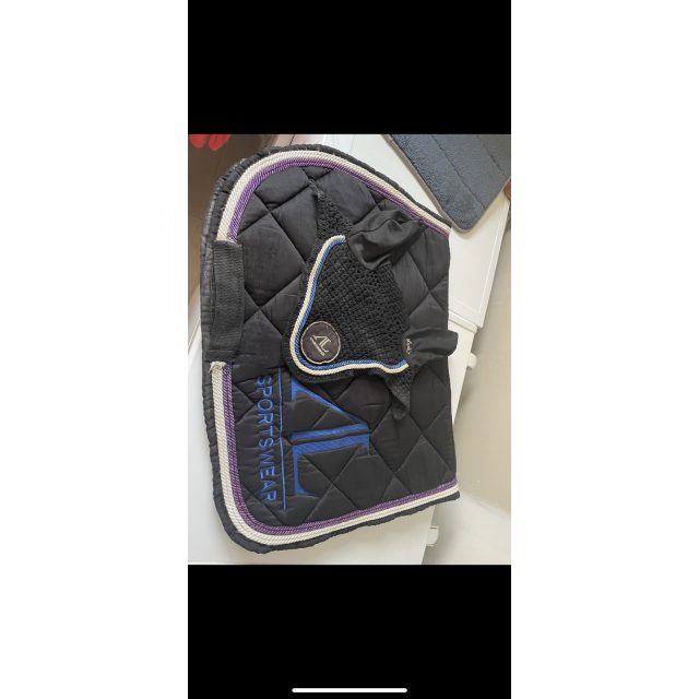 Ensemble Alexandra Ledermann