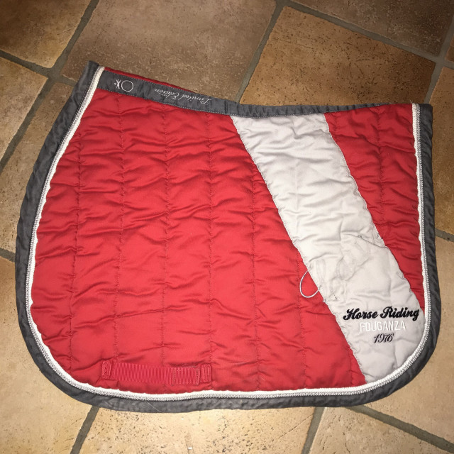 tapis fouganza rouge