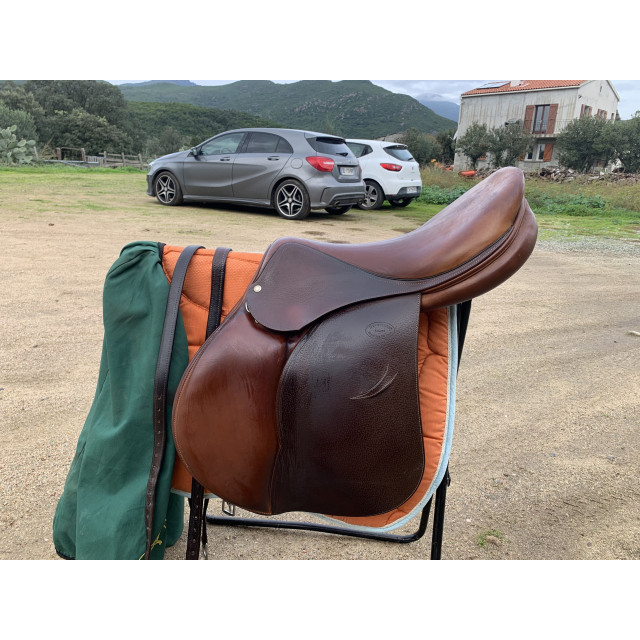Selle Devoucoux oldara 18“