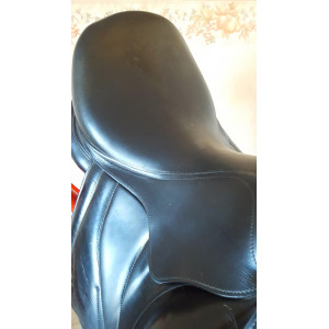 Selle Antares Cadence Dressage 17 pouces