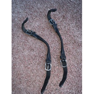 Alliances de mors en cuir noir