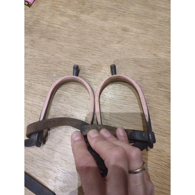 Éperons noir et rose /strass