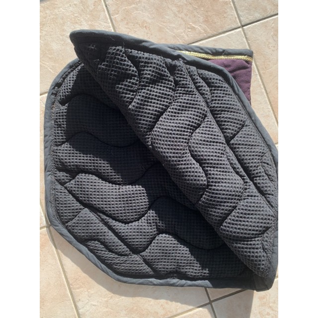 Tapis La Boite à Tapis prune / noir / doré