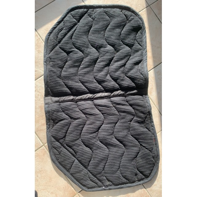 Tapis La Boite à Tapis prune / noir / doré