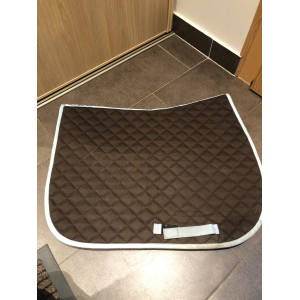 tapis marrons