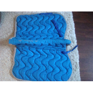 tapis bleu roi