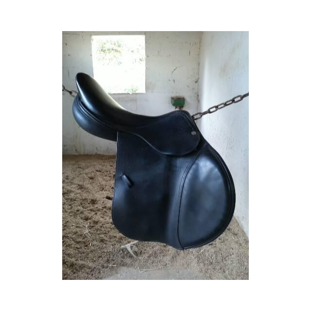 Selle équipe noire 17 pouces