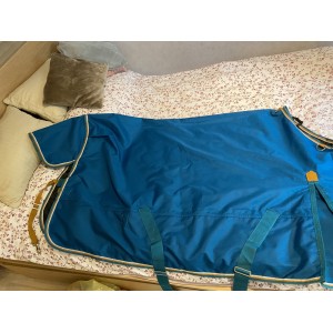 Couverture imperméable toute neuve!