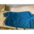 Couverture imperméable toute neuve!