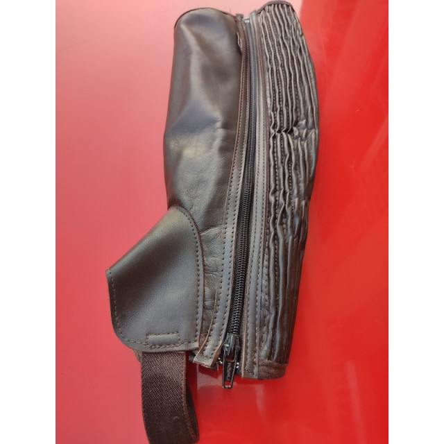 Mini-chaps en cuir