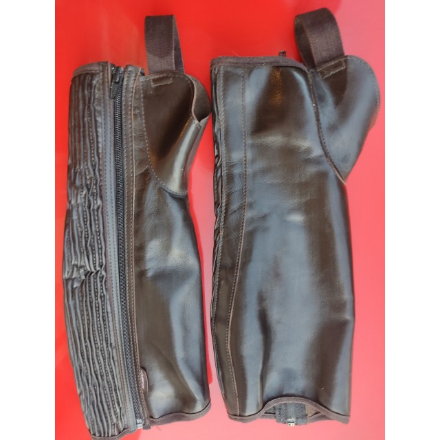 Mini-chaps en cuir