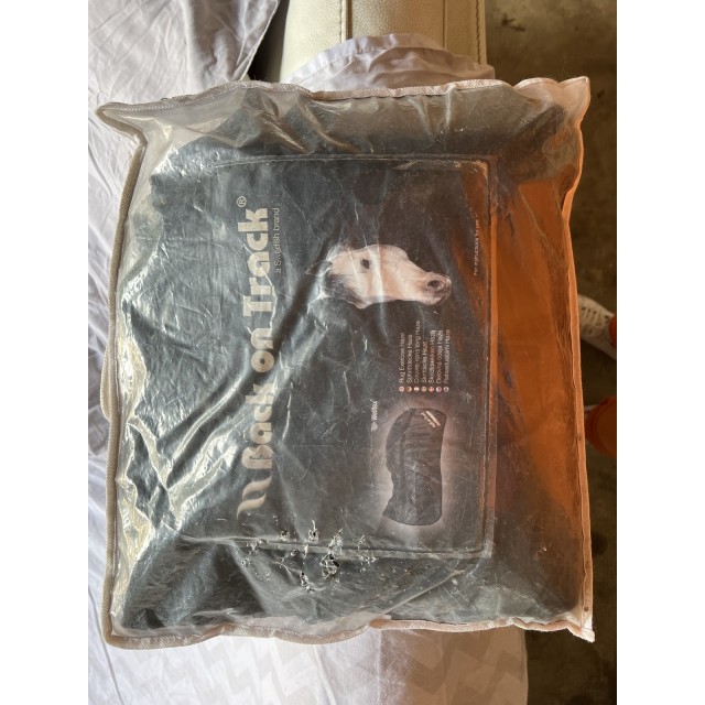 Couvre rein back on track