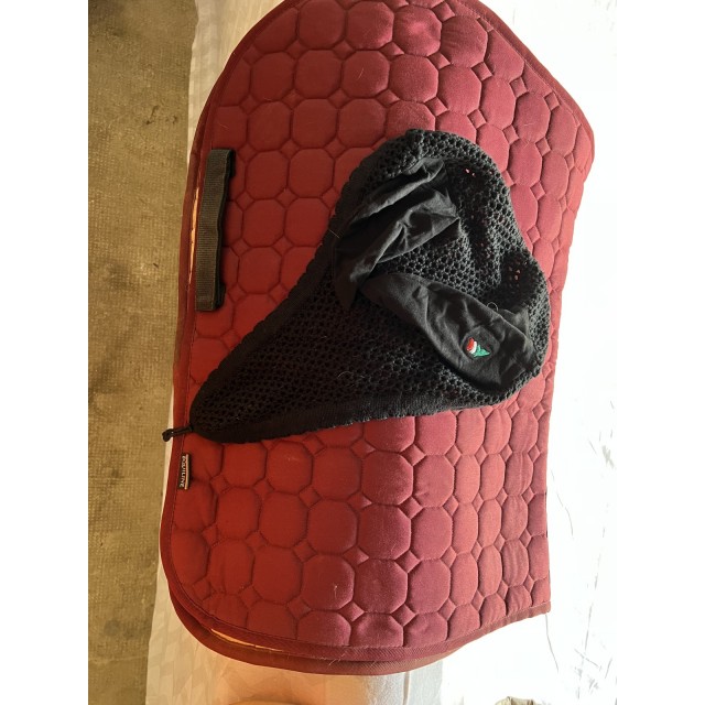 Tapis et bonnet equiline