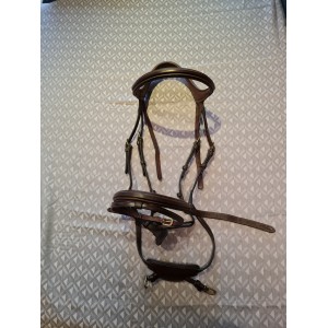 Bridon dyon différence têtière déportée