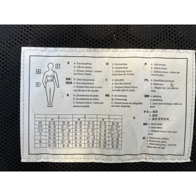 Protège-dos coque dur T.16 ans