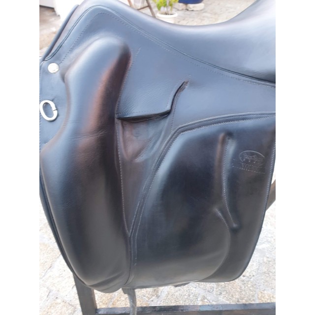 Selle de dressage Devoucoux