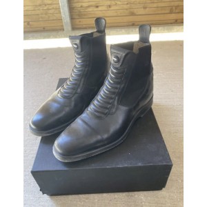 Boots TUCCI