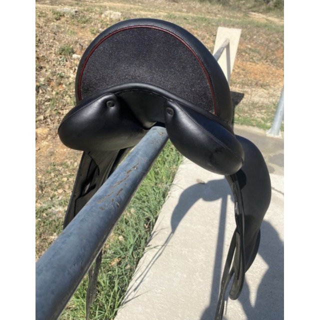Selle dressage Childeric édition Swarovski