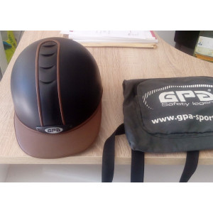 Bombe GPA titium leather marron et noire parfait état taille 56