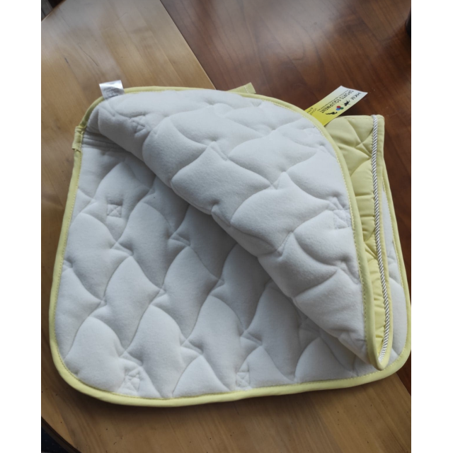 tapis poney HKM jaune pastel