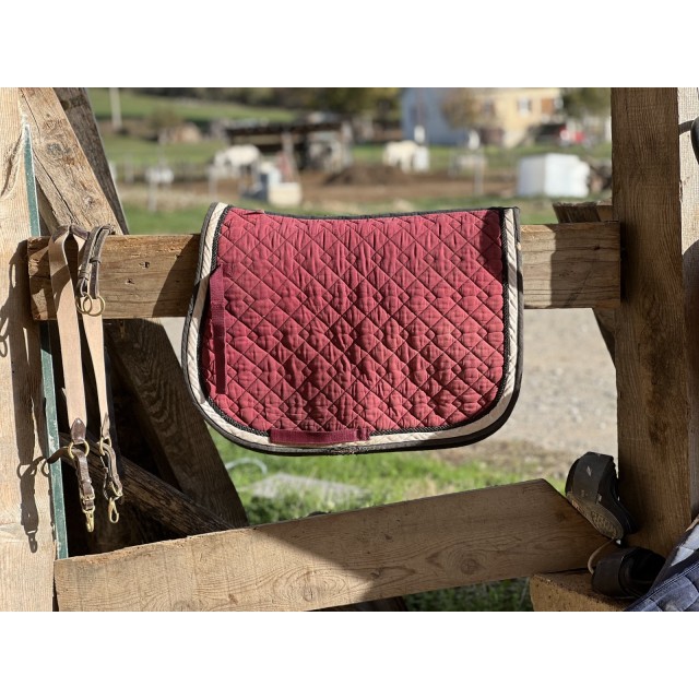 Tapis bordeau