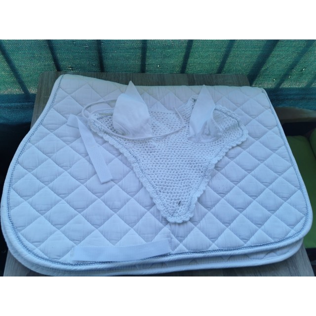 Ensemble tapis blanc bonnet