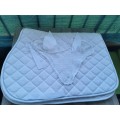 Ensemble tapis blanc bonnet
