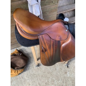 Selle Butet 17 + accessoires