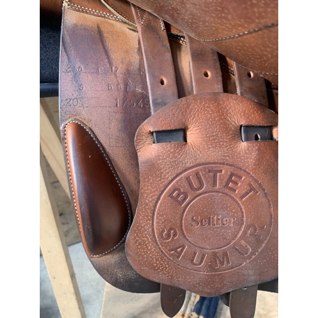 Selle Butet 17 + accessoires
