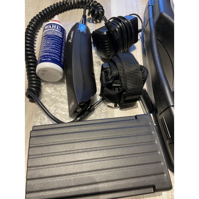 Tondeuse sur batterie -  réservée