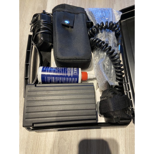 Tondeuse sur batterie -  réservée