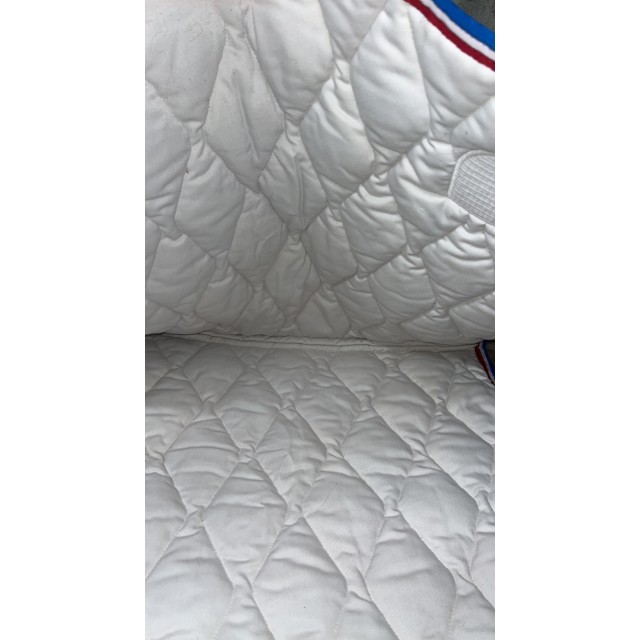 Tapis blanc
