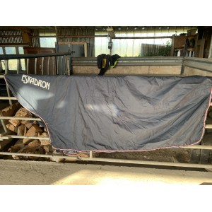 Couverture de monte intégrale eskadron