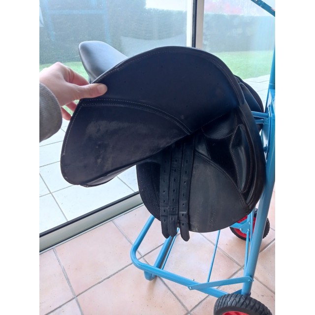 Selle cuir polyvalente