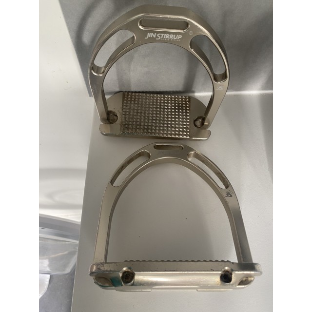 Jin Stirrup Titan gold