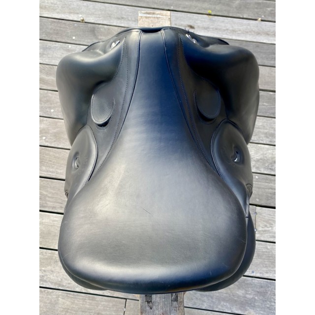 SELLE DEVOUCOUX KORRIKA O NOIRE 17,5 A VENDRE