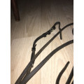 Filet en cuir noir