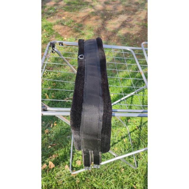 Sangle avec moumoute synthétique