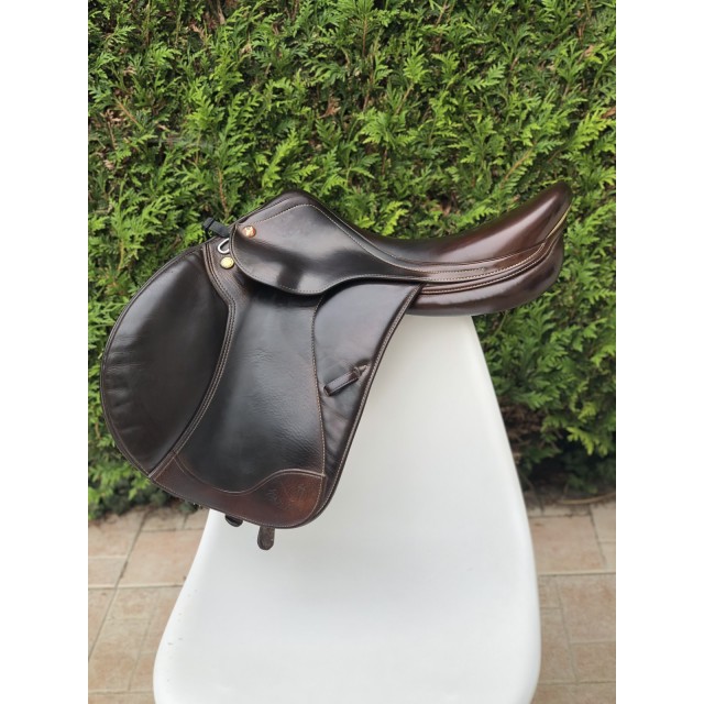 Selle prestige + étrivières et étriers