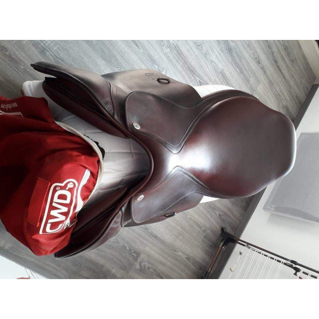 Selle cwd 2015 taille 17,5