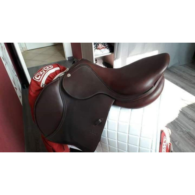 Selle cwd 2015 taille 17,5