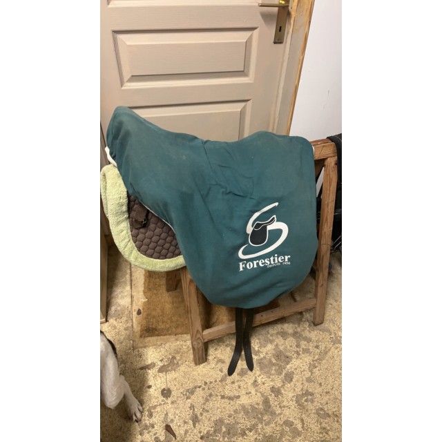 Selle de dressage